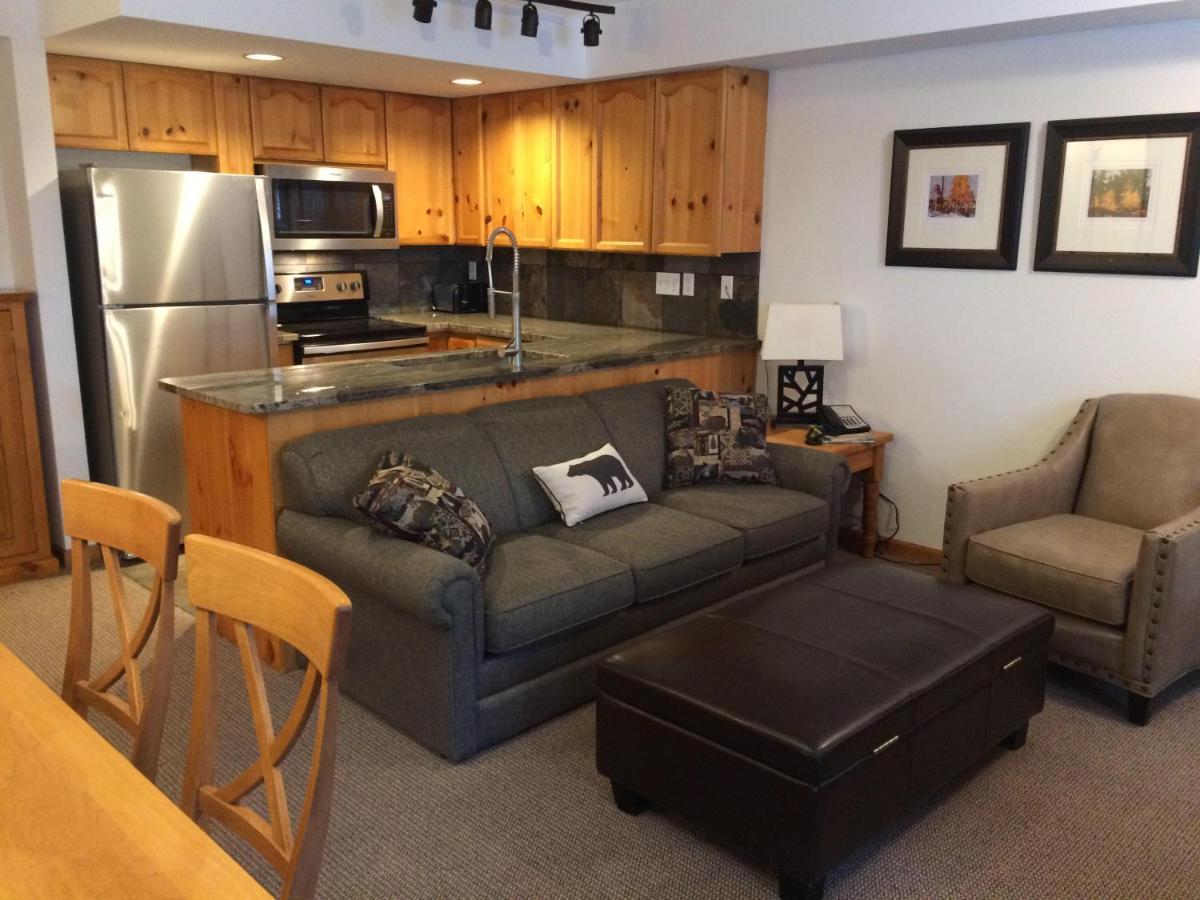 Valhalla Vacations At Whistler Exteriör bild